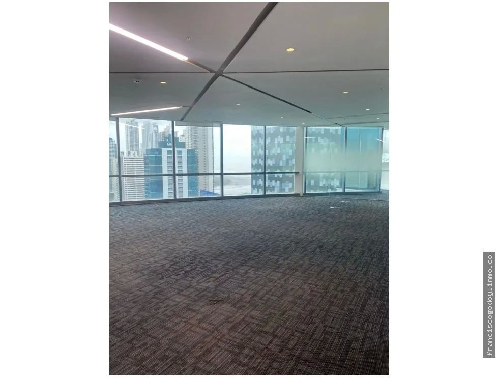 Alquiler de oficina ejecutiva en financial park, costa del este