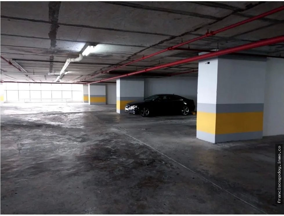 Se vende oficina torre bicsa, avenida balboa