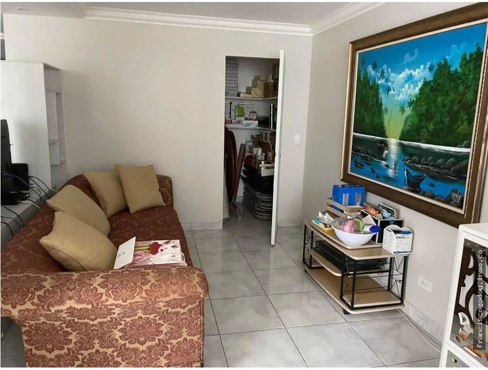 Venta de apartamento en edificio la fiesta, obarrio