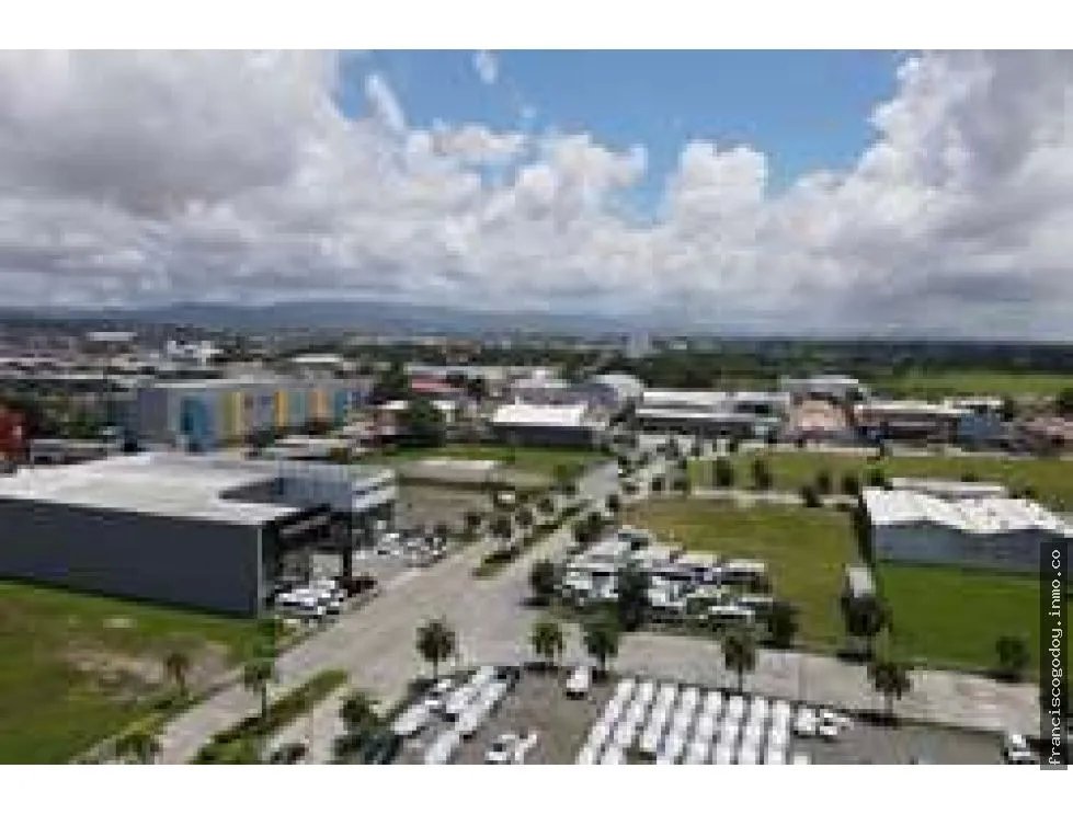Se vende lote en santa maria district