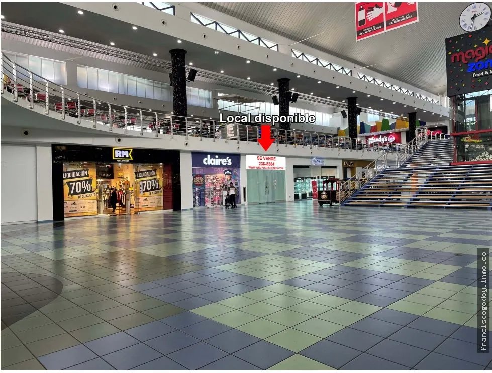 Se vende local comercial en albrook mall