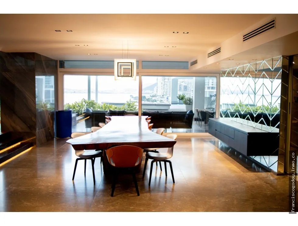 Venta de apartamento en punta pacífica
