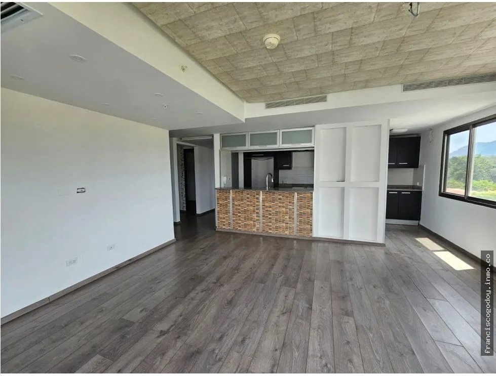 Se vende apartamento en ph woodlands, panamá pacífico