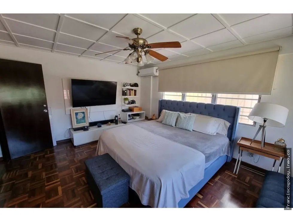 Se vende casa en la alameda