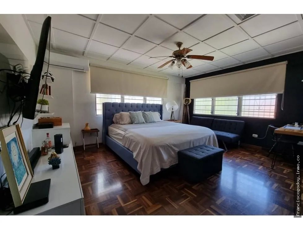 Se vende casa en la alameda