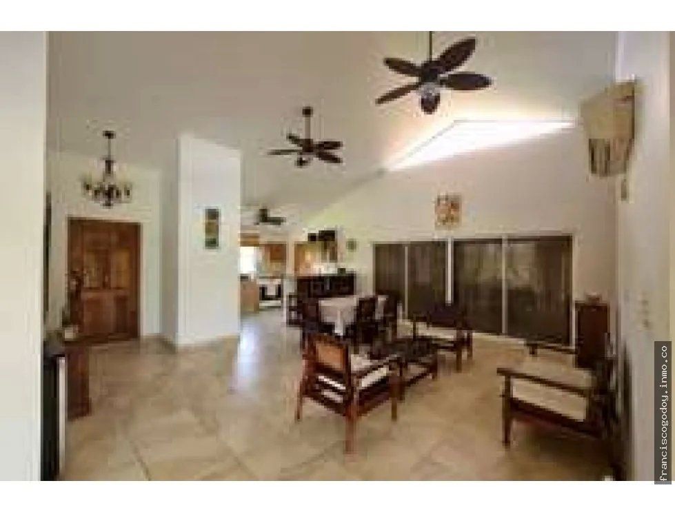 Se vende casa en coronado