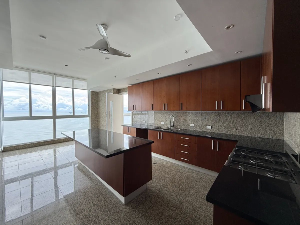 Alquiler de apartamento en ph the point, paitilla