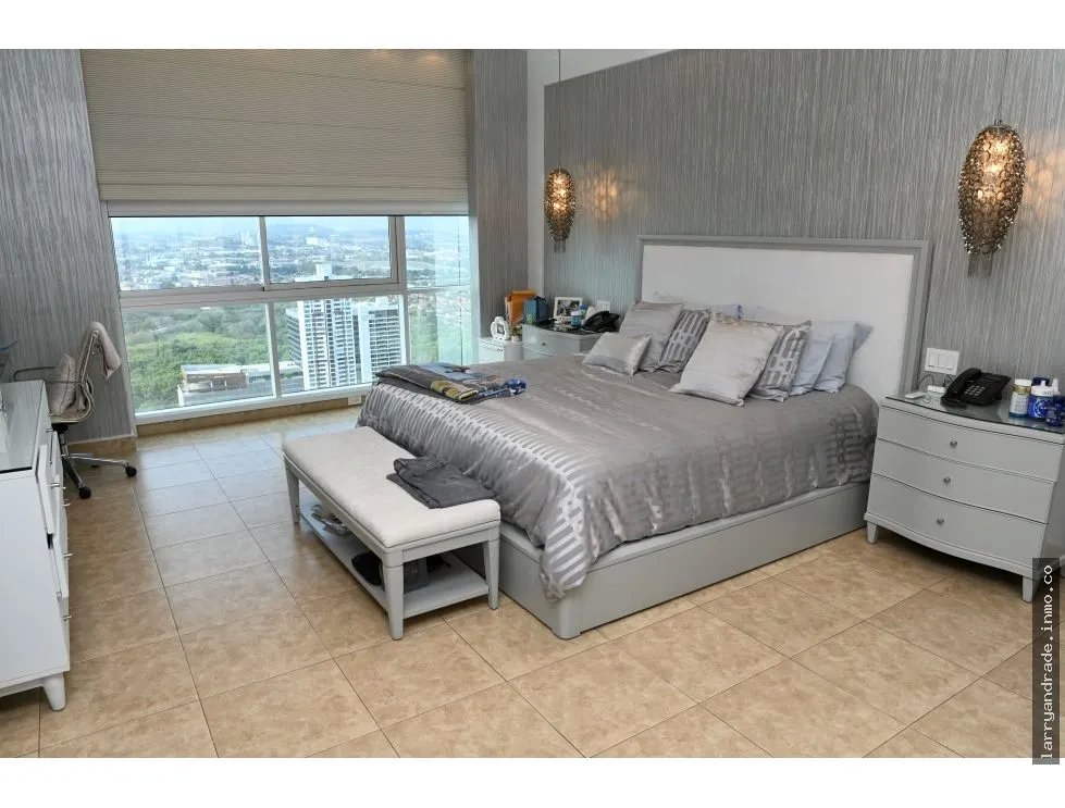 Se vende apartamento en ph titanium
