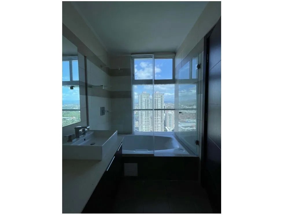 Venta de apartamento en ph country club, costa del este