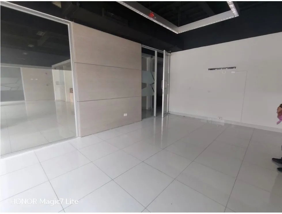 Alquiler de local en planta baja, ph 23 - obarrio