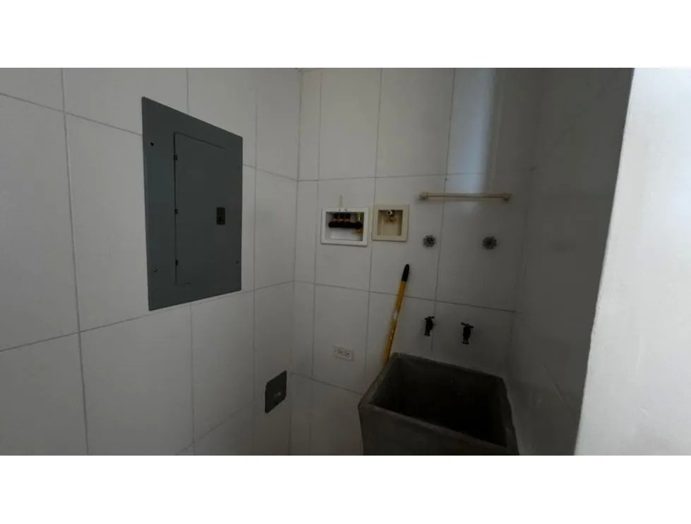 Alquiler de apartamento en ph macedonia towers, pueblo nuevo