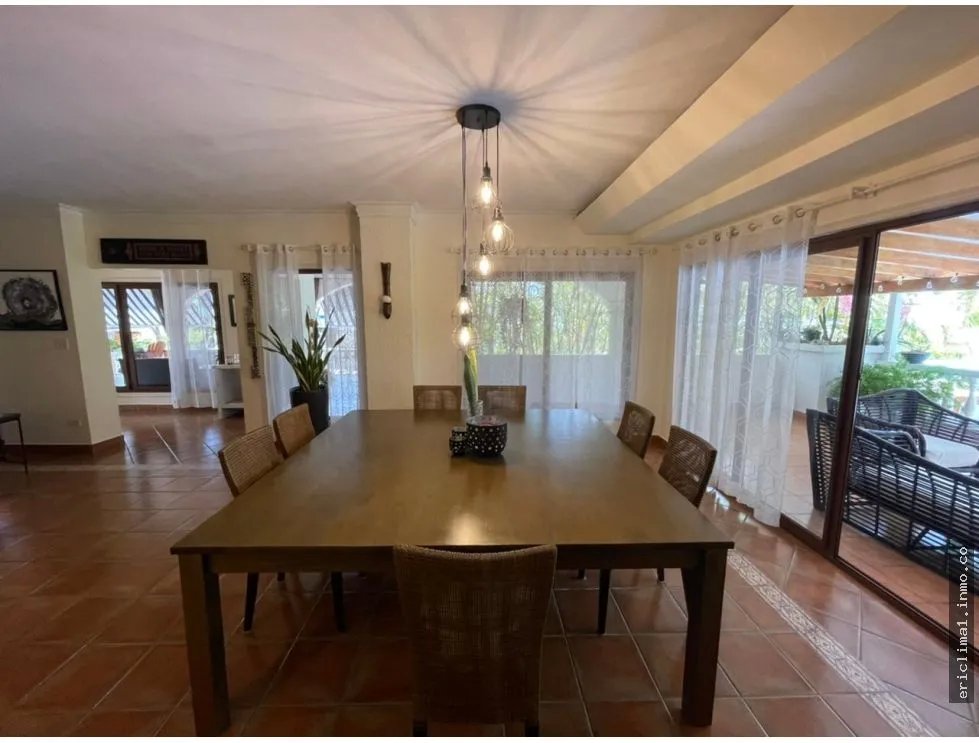 Hermosa duplex a la venta en playa blanca, panamá.