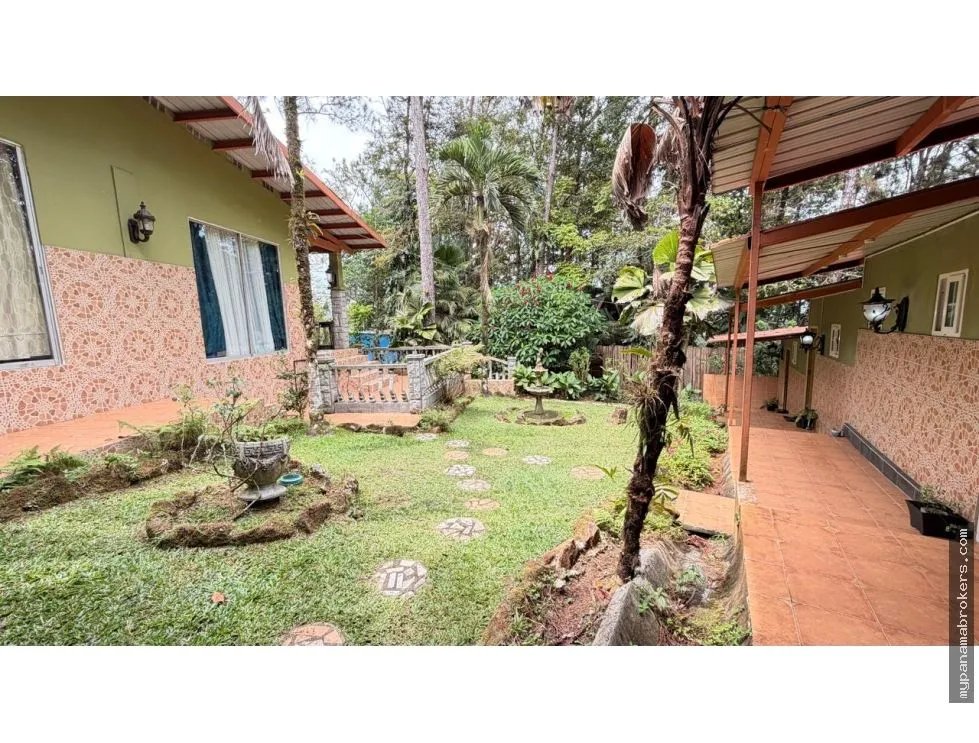 Venta de casa en el nido, cerro azul.