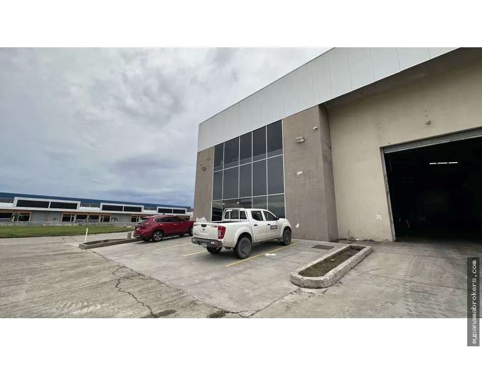 Venta de galeras en parque industrial de las américas