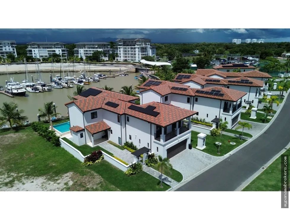 Venta de casa en buenaventura, río hato