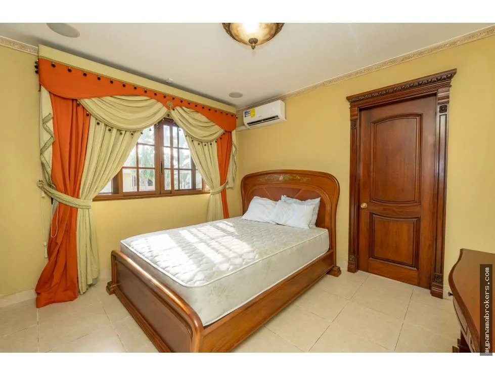 Se vende casa en costa bay, costa del este