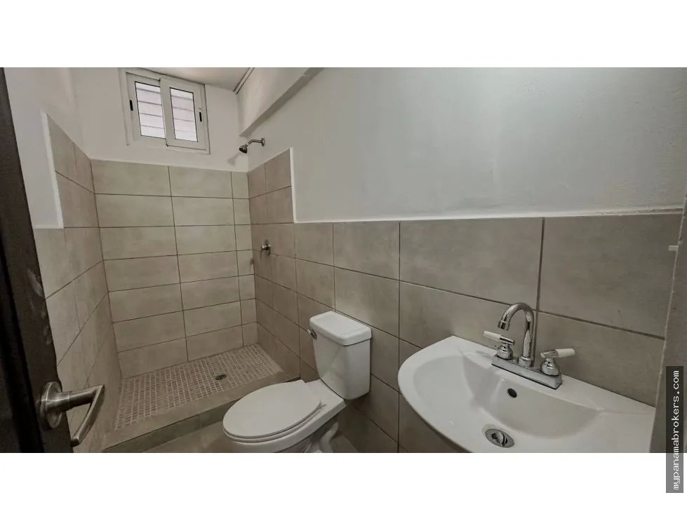 Se vende edificio en río abajo, ciudad de panamá