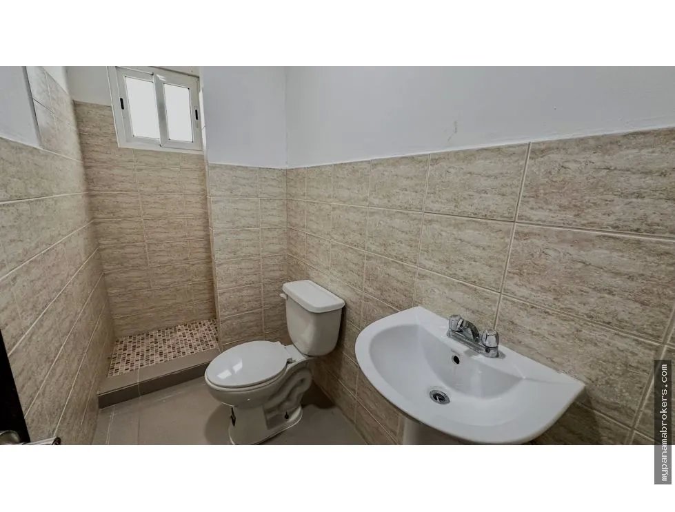 Se vende edificio en río abajo, ciudad de panamá