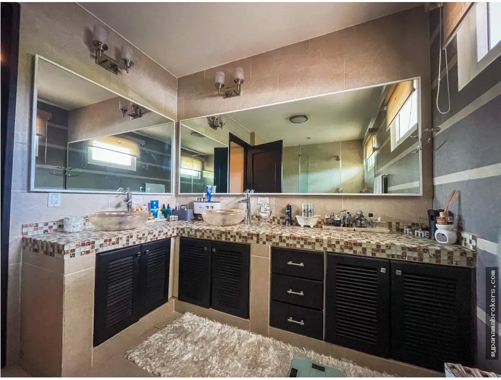 Se vende casa en vista mar, san carlos