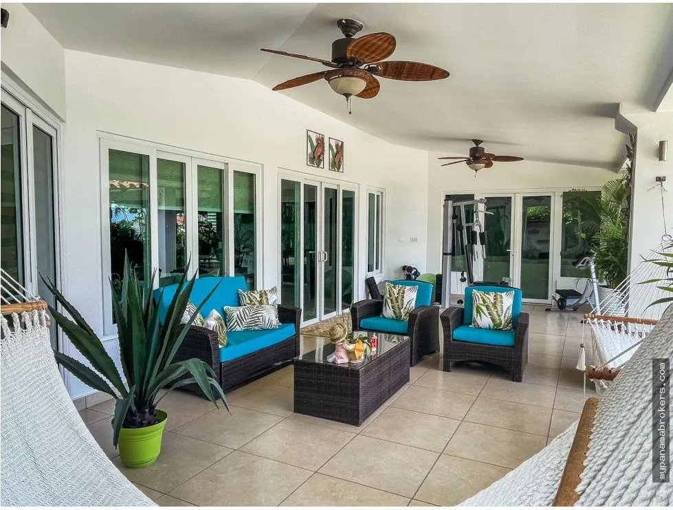 Se vende casa en vista mar, san carlos