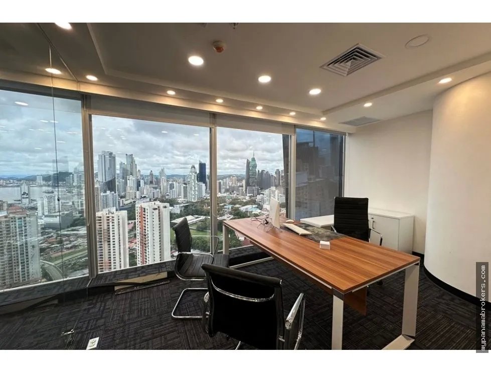 Se vende  oficina en oceania plaza, punta pacífica