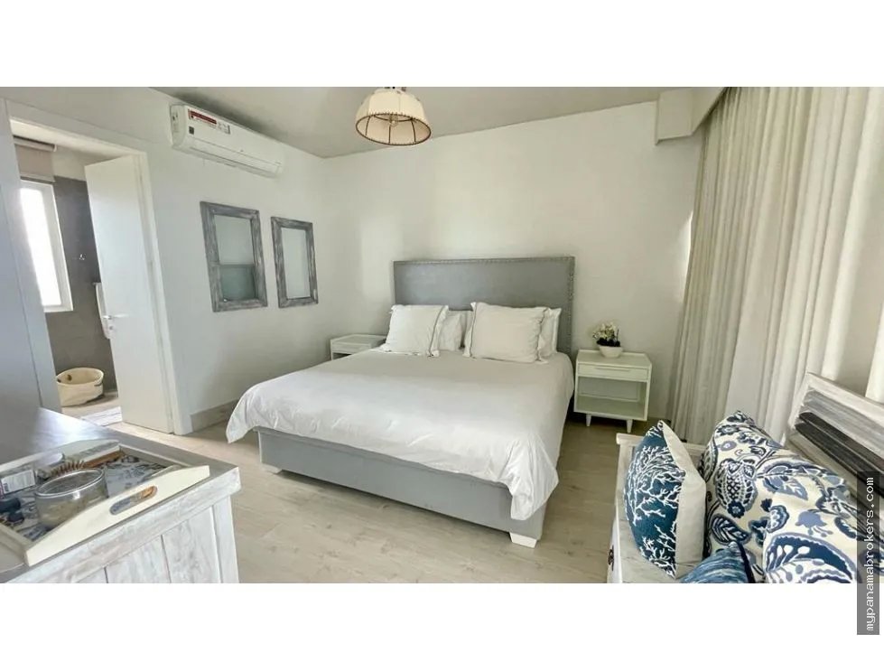 Venta de apartamento en punta barco, san carlos