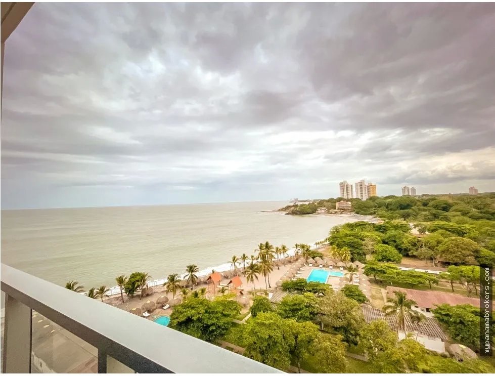 Se vende apartamento en royal palm, nueva gorgona