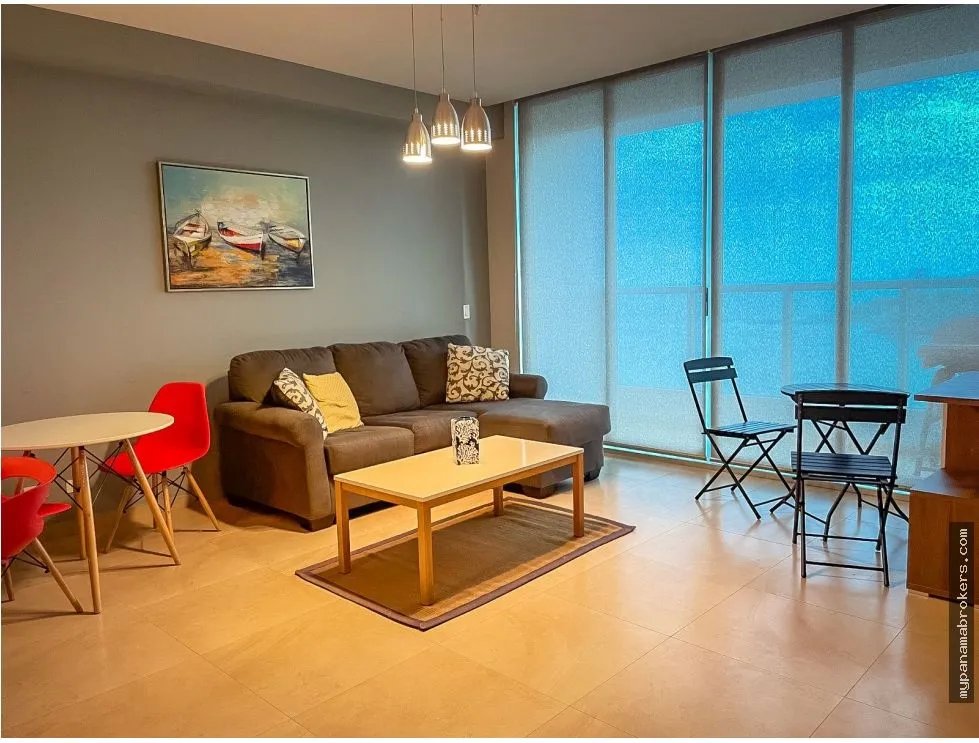 Se vende apartamento en royal palm, nueva gorgona