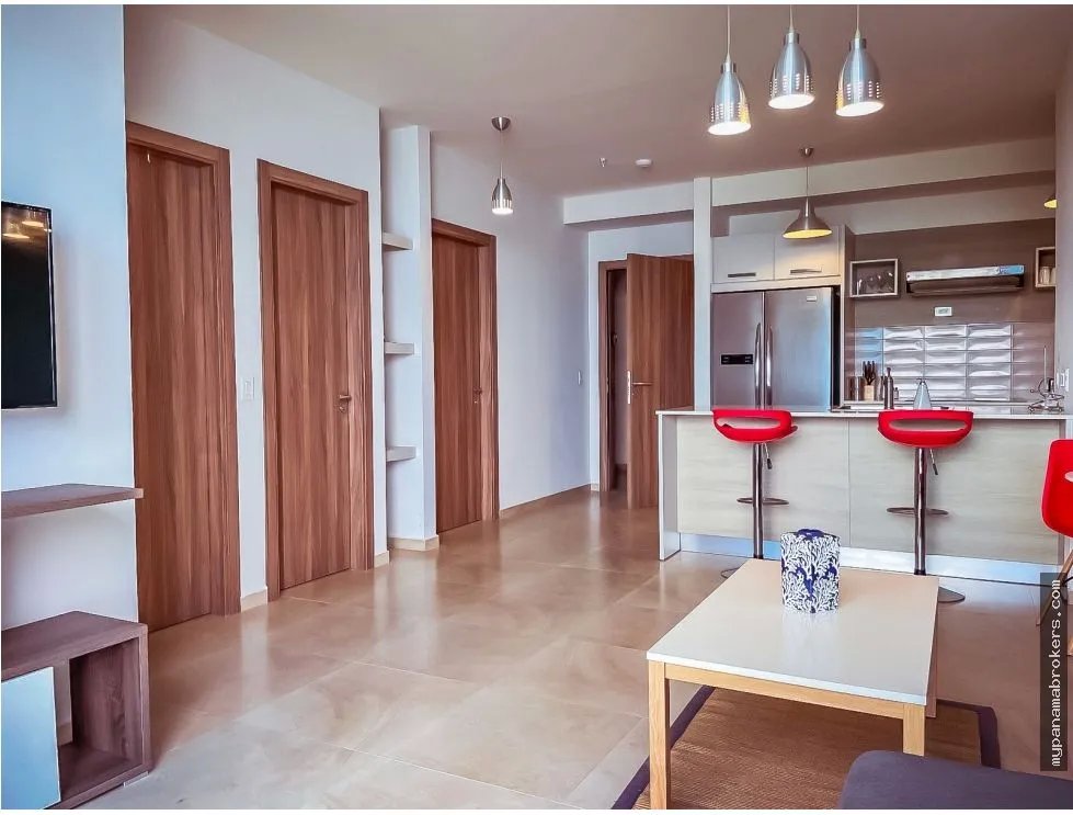 Se vende apartamento en royal palm, nueva gorgona