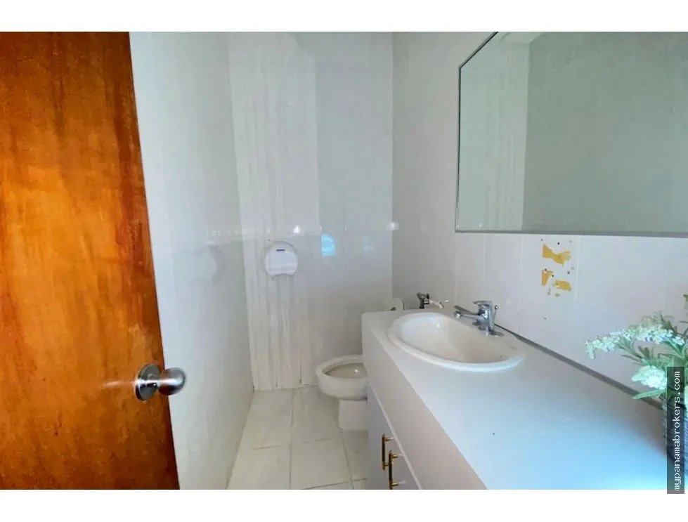 Se vende oficina en edificio adr, obarrio