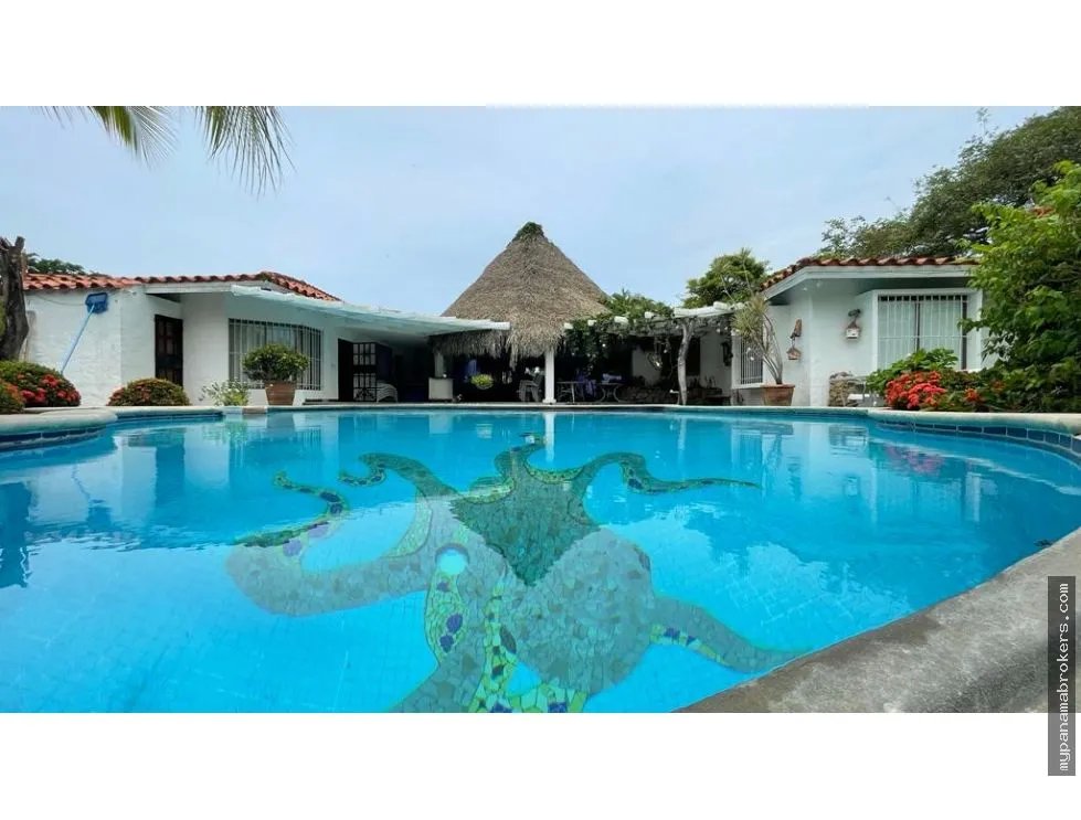 Se vende casa en punta barco, san carlos