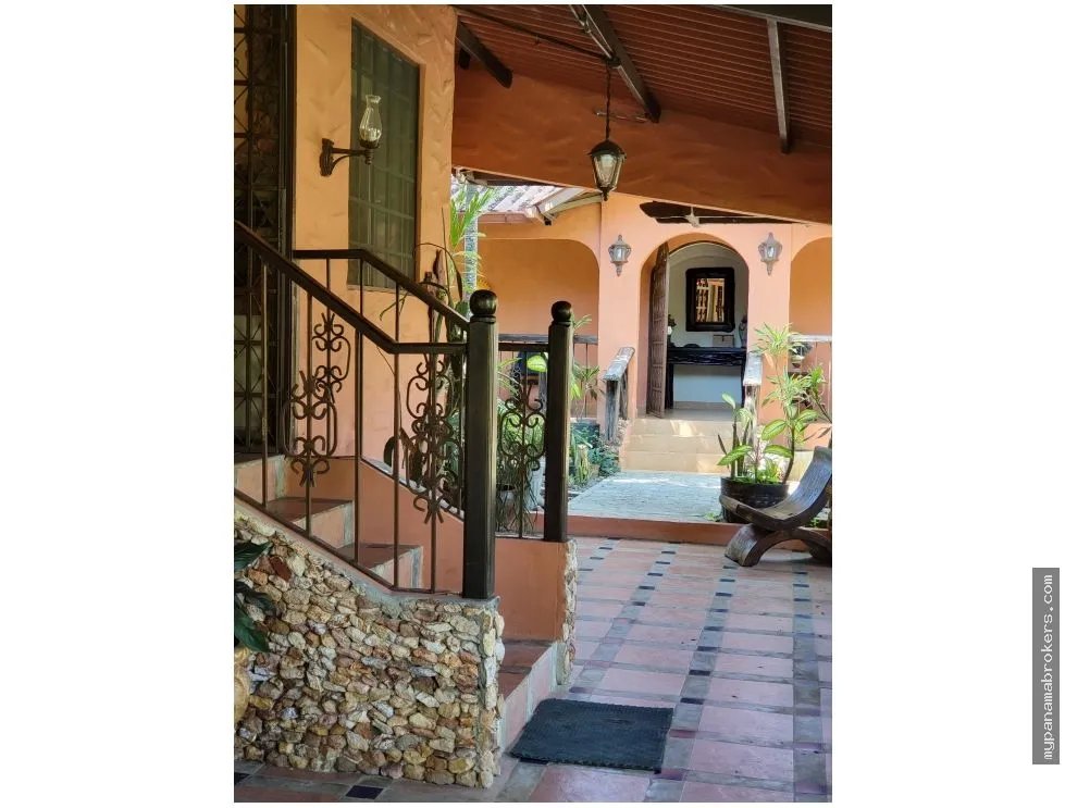 Se vende casa con plantación en nueva gorgona, chame