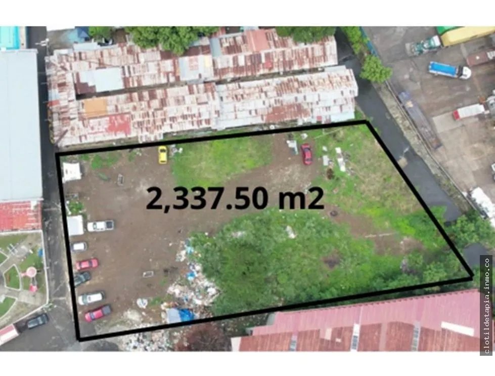 Se vende terreno para construir edificios en pueblo nuevo, panamá