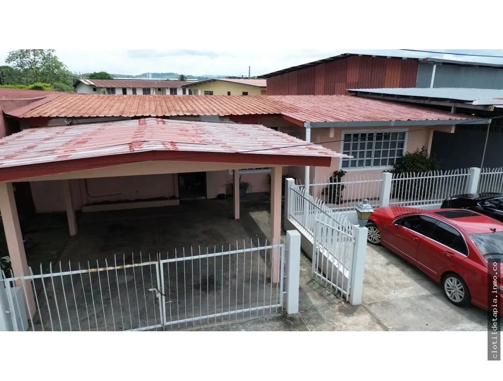 Se vende casa y galera en llano bonito, juan diaz