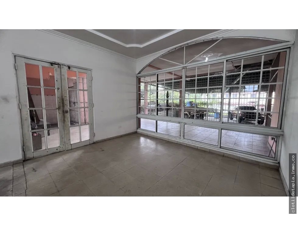 Se vende casa comercial en llano bonito, juan diaz