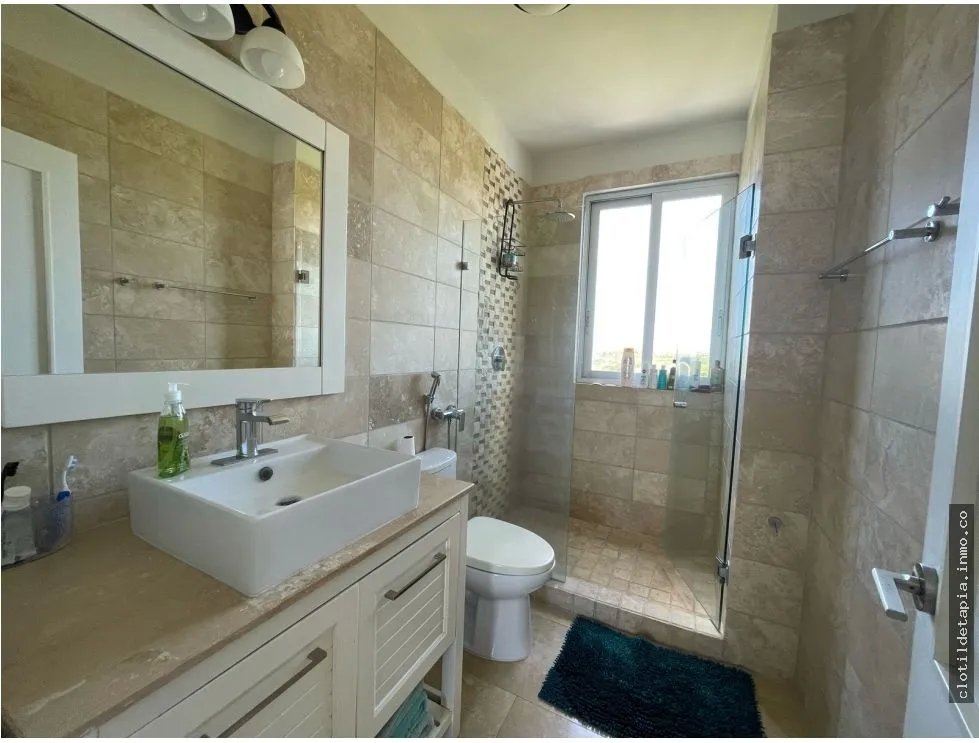 Venta de apartamento en riomar, san carlos
