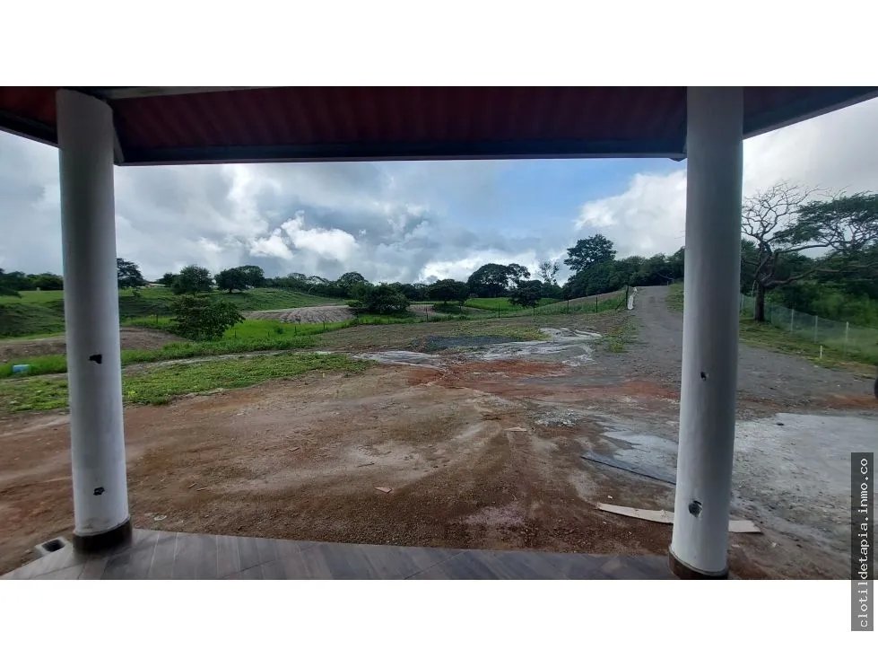 Se vente lote en las lajas, chame
