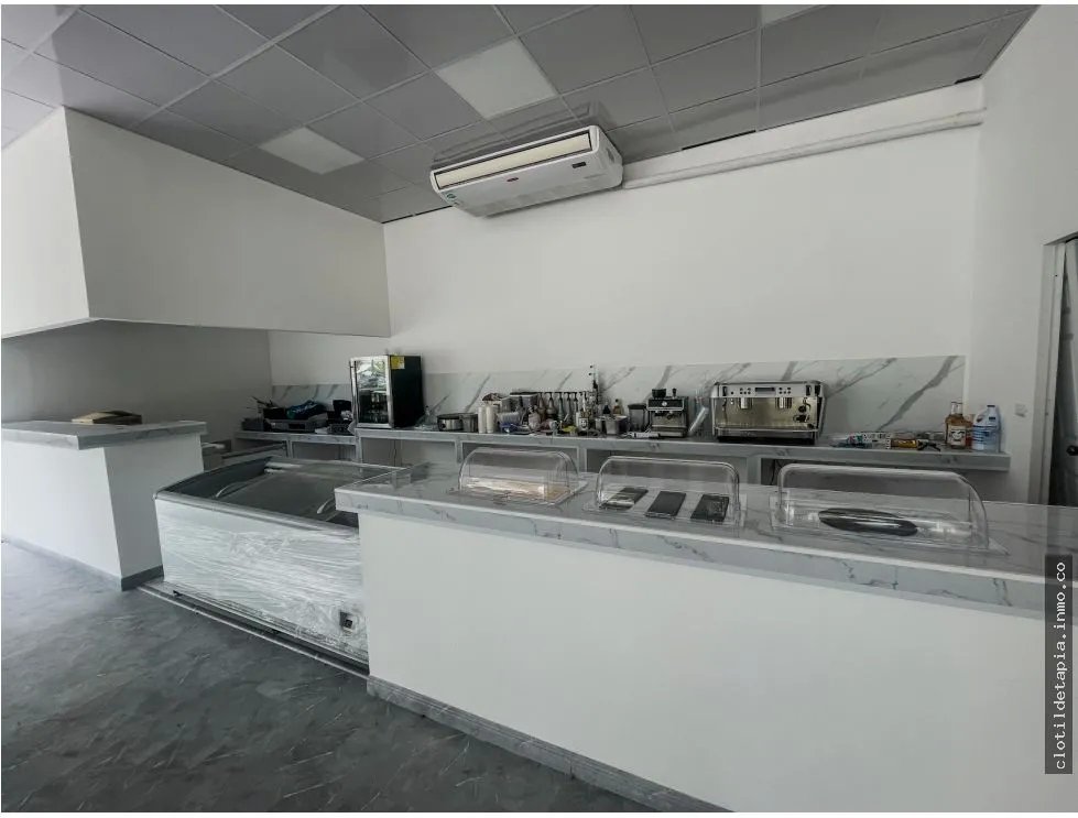 Se vende local comercial en playa blanca, río hato