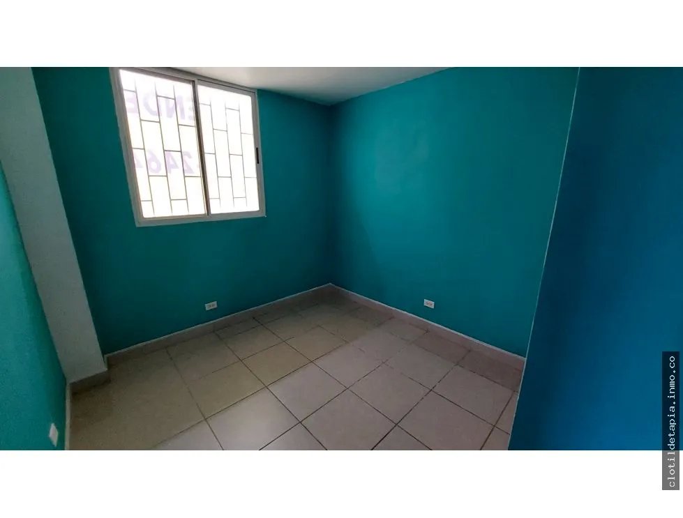 Se vende apartamento en rana de oro, pedregal
