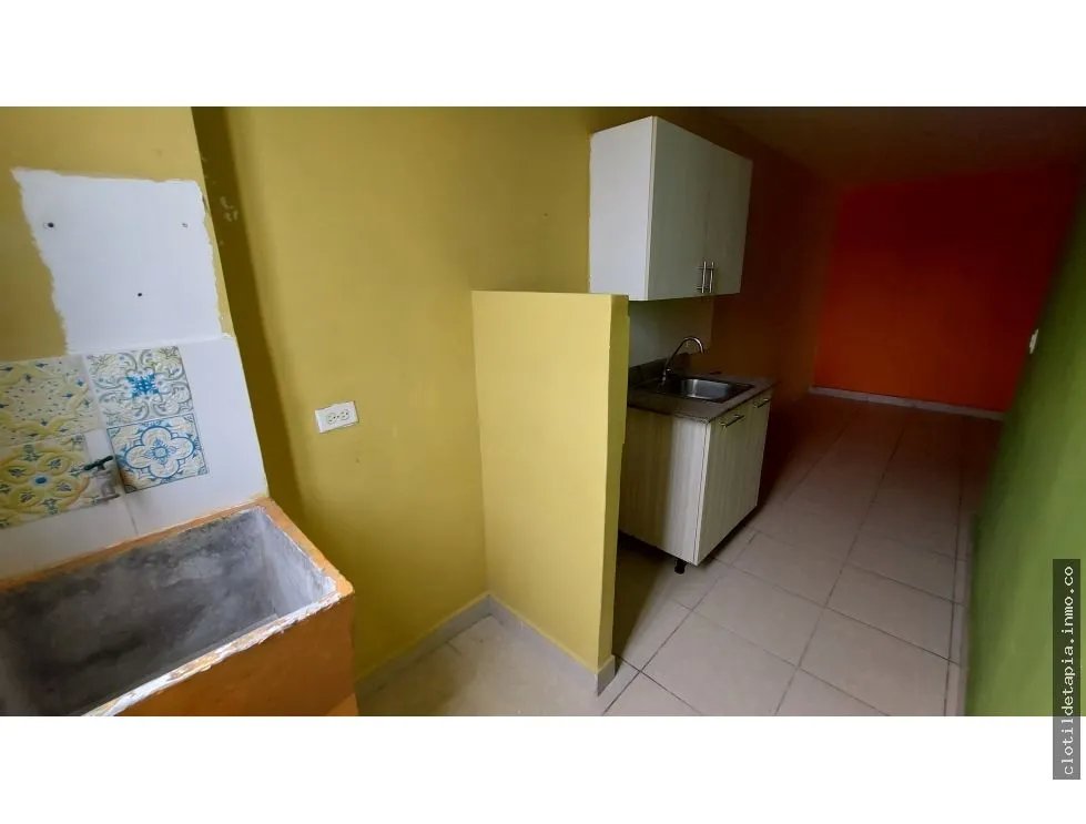 Se vende apartamento en rana de oro, pedregal