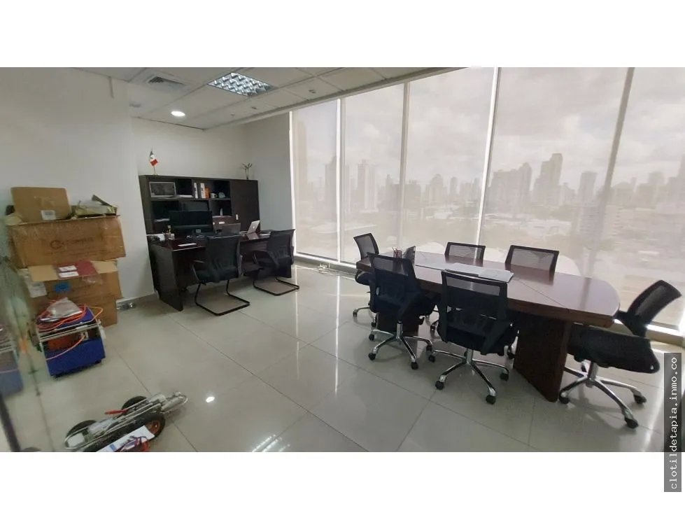 Se vende oficina en obarrio, bella vista