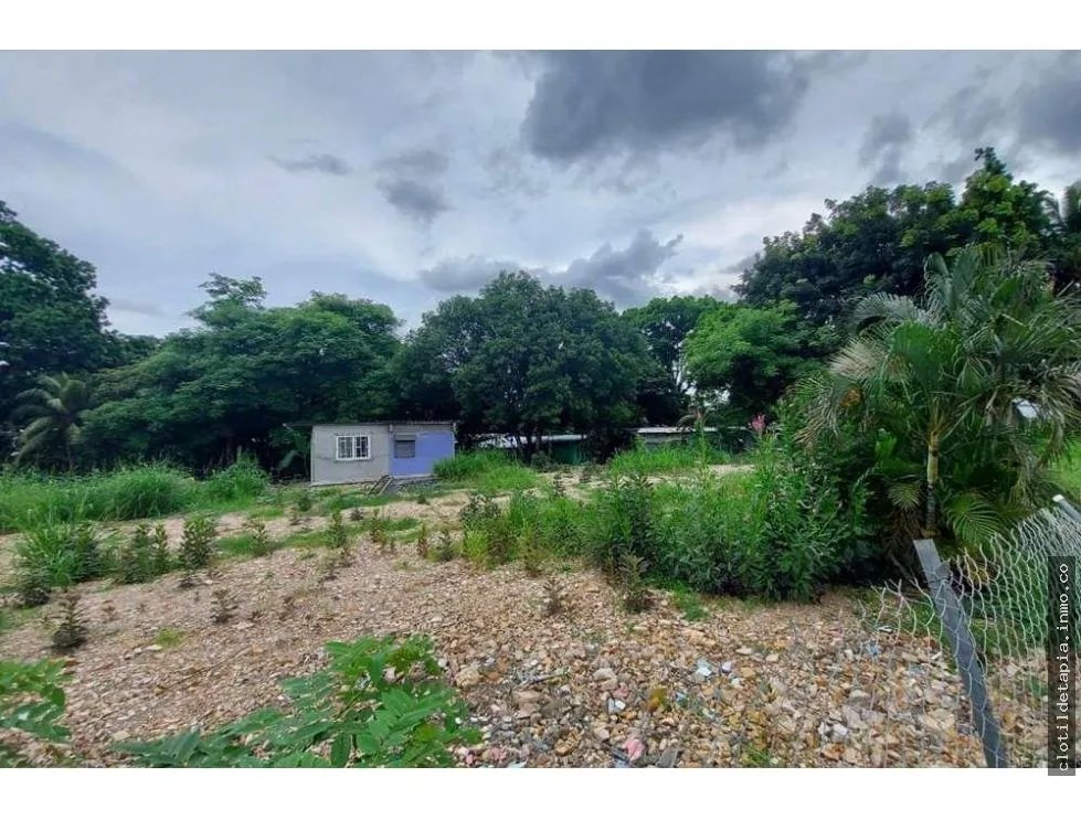 Se vende terreno comercial en penonomé, coclé