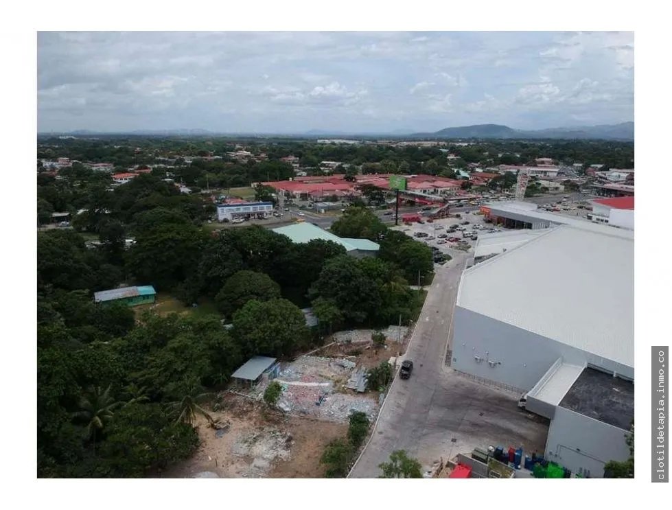 Se vende terreno comercial en penonomé, coclé