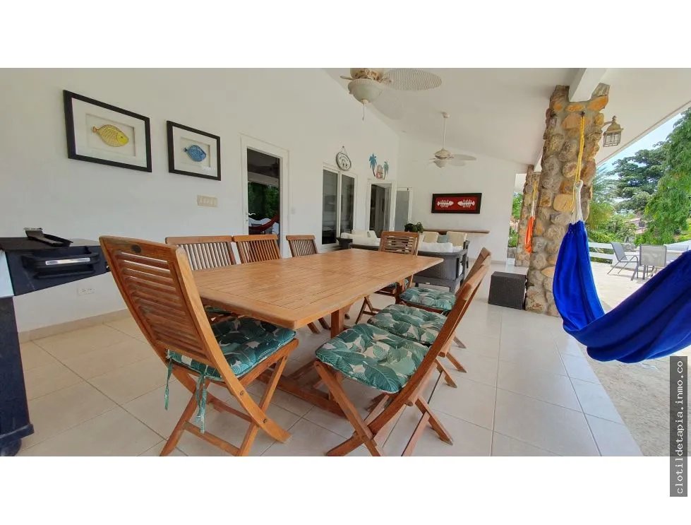Se vende casa en punta barco village, san carlos