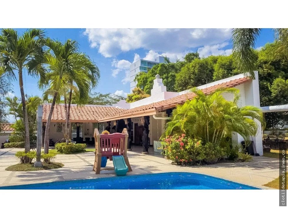 Se vende casa de playa en punta barco viejo, san carlos
