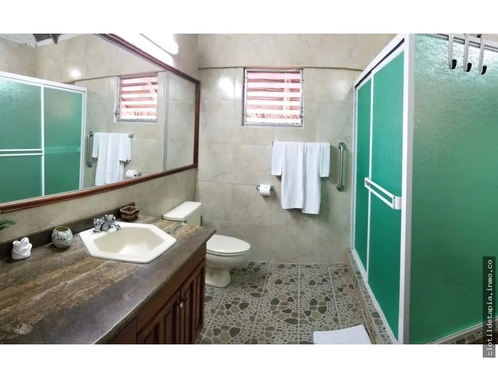 Se vende boutique hotel en farallon, río hato