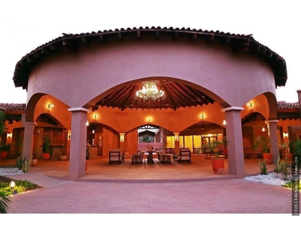 Se vende hotel de lujo en chitré, herrera