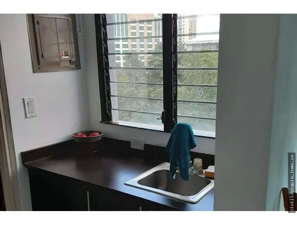Se vende y alquila oficina en calle 50, ciudad de panamá