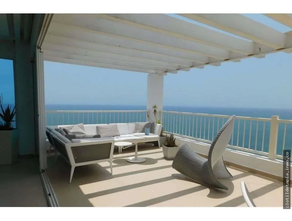 Se vende/ alquila penthouse en p.h. cocolí, bijao, río hato