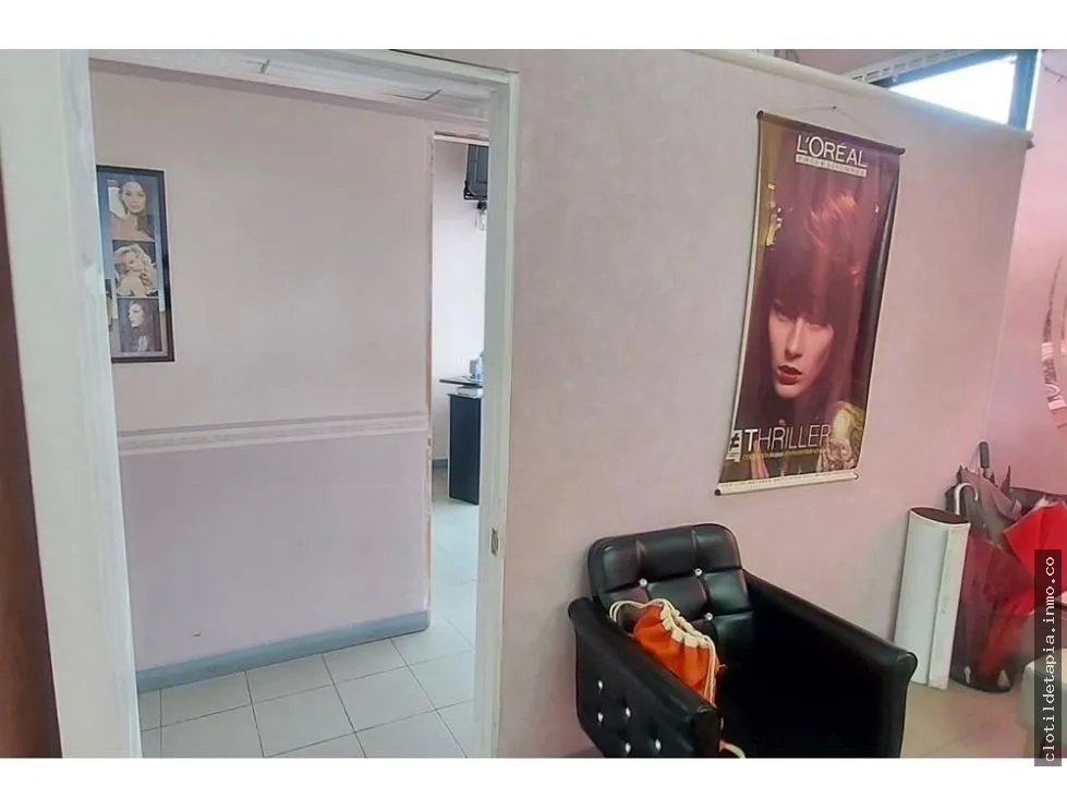 Se vende salón de belleza, condado del rey